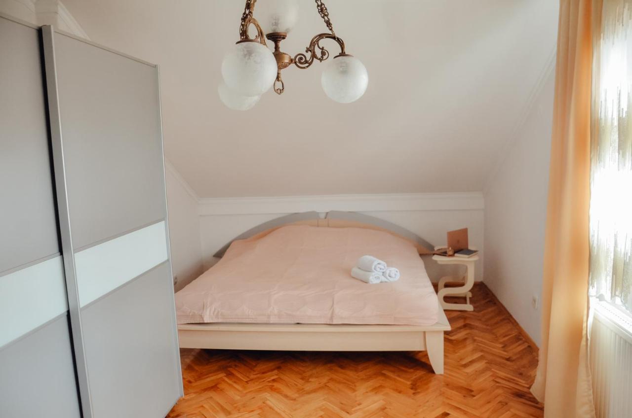 Vila Petunija Сеница Экстерьер фото